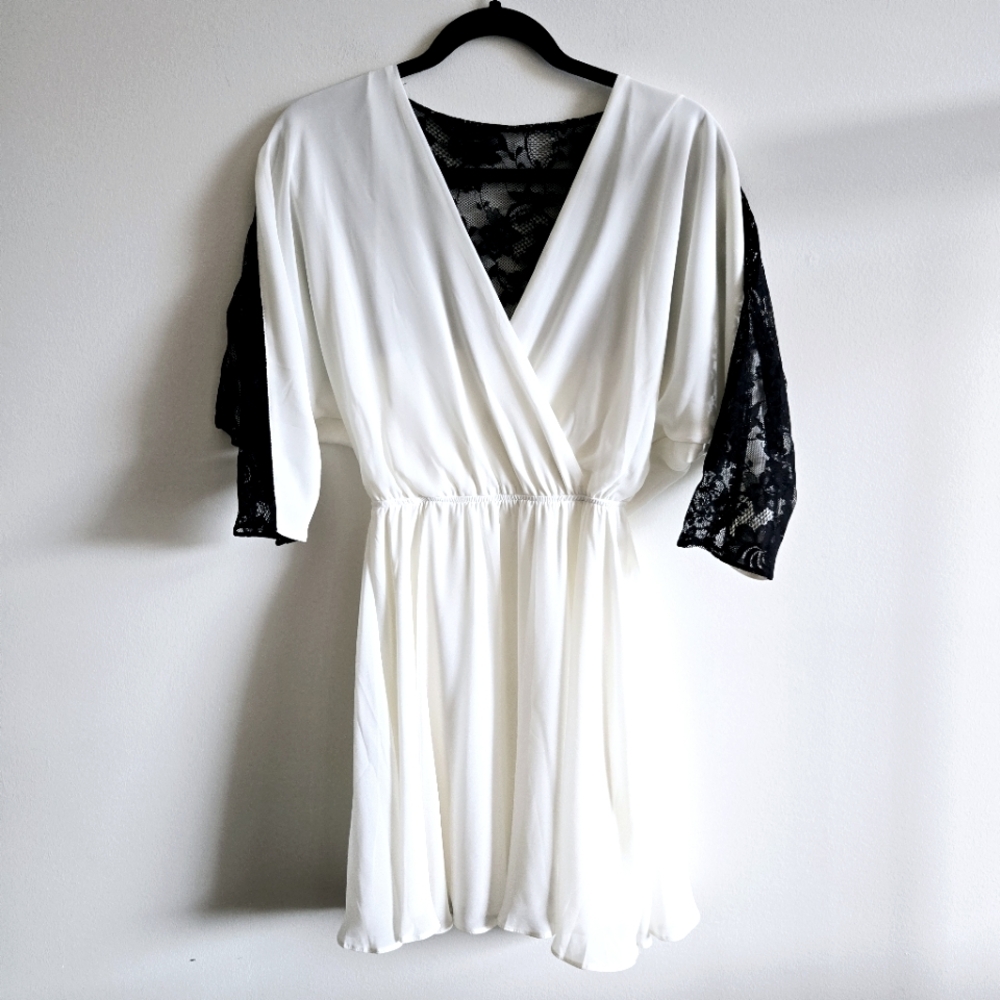 ASOS I US 2 Dolman Sleeve Lace Mini Dress I cream & black